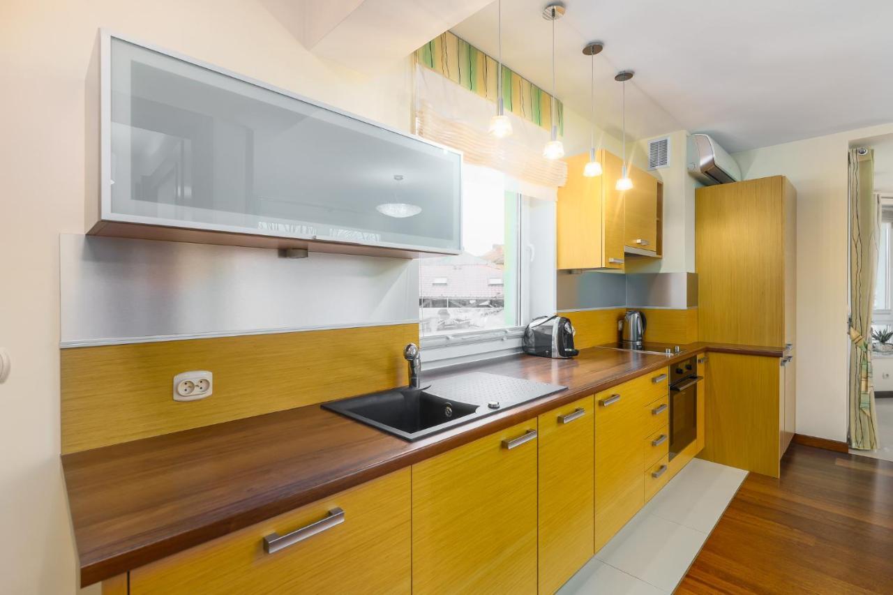 Seaside Apartment With Parking & Ac - 150 M To The Beach By Noclegi Renters Miedzyzdroje Dış mekan fotoğraf